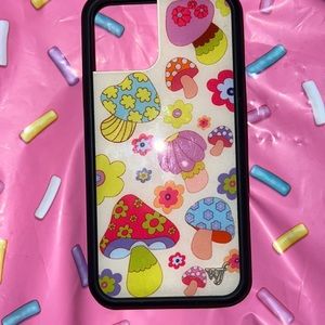 iphone 11 pro wildflower case